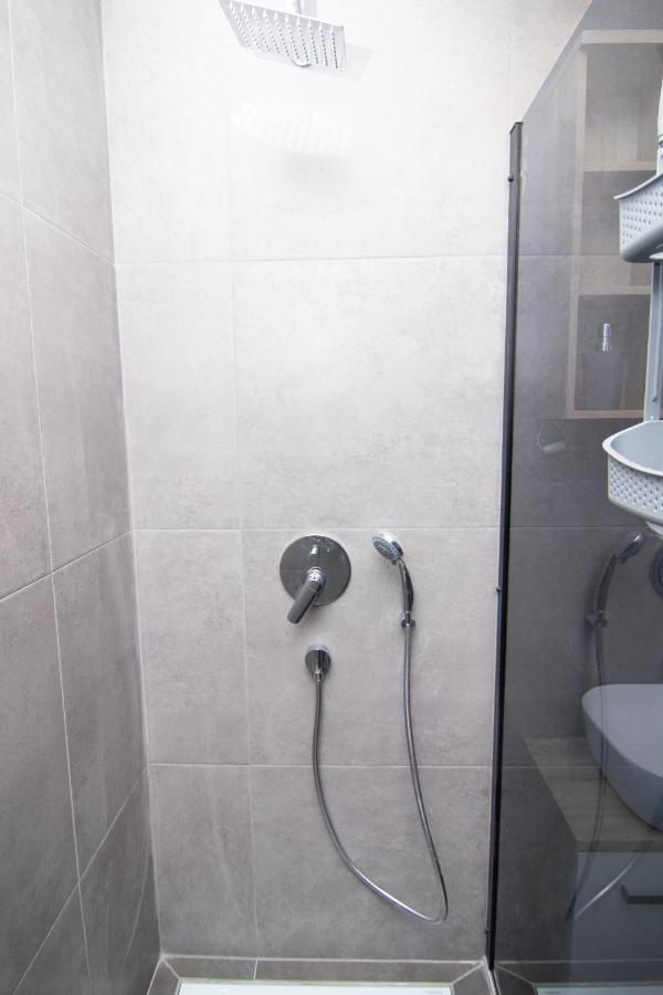 Valkane Beach Studio Apartment プーラ エクステリア 写真