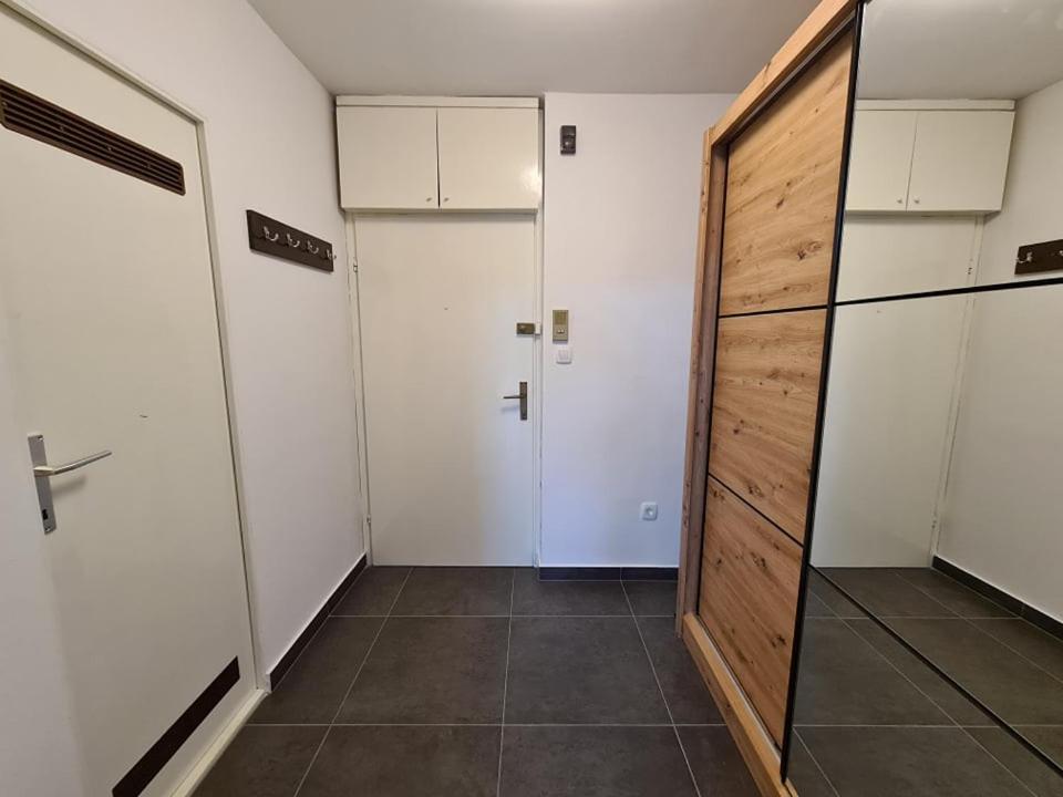 Valkane Beach Studio Apartment プーラ エクステリア 写真